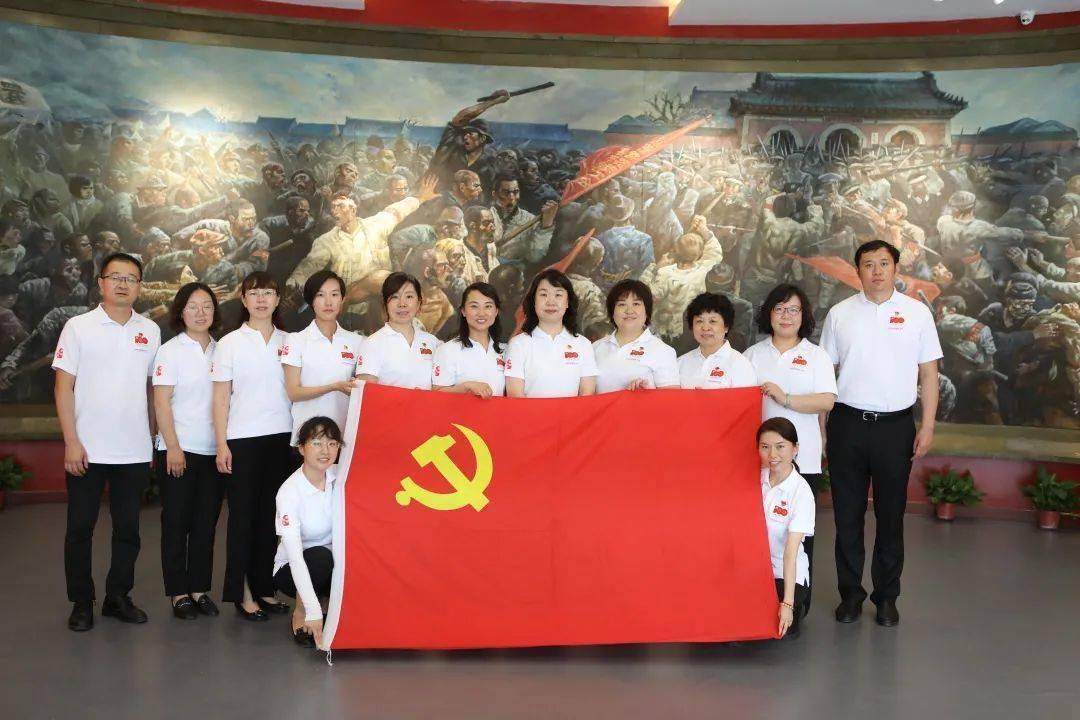 逃出小村落